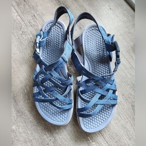 BareTraps blue sandals 10